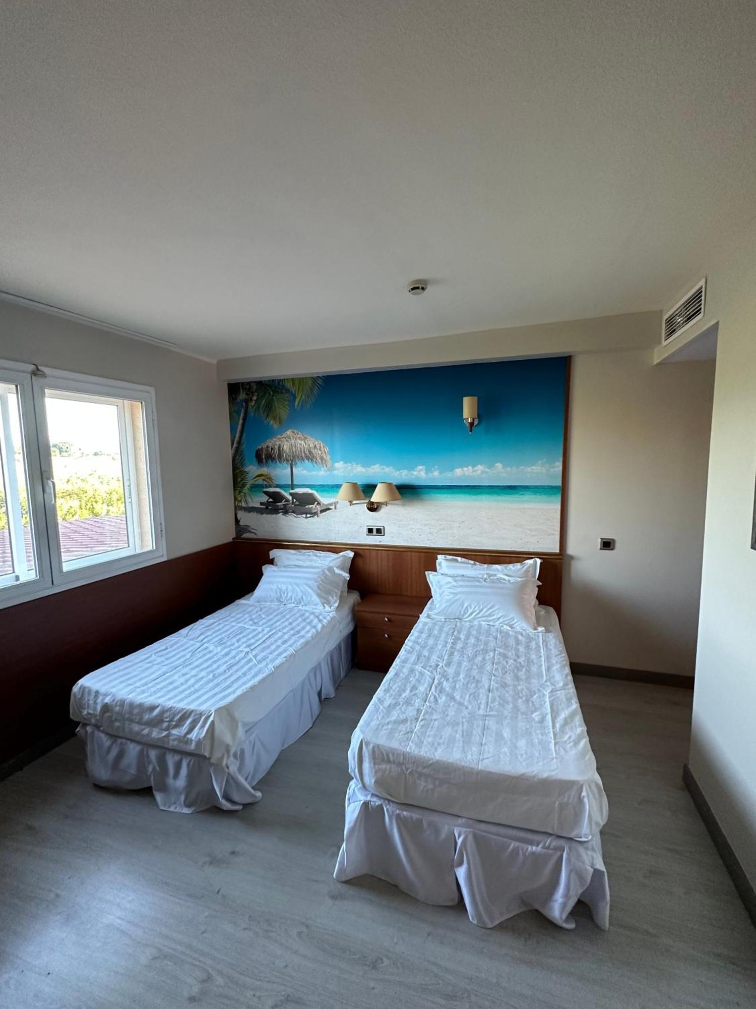 Paradise Hotel 3*